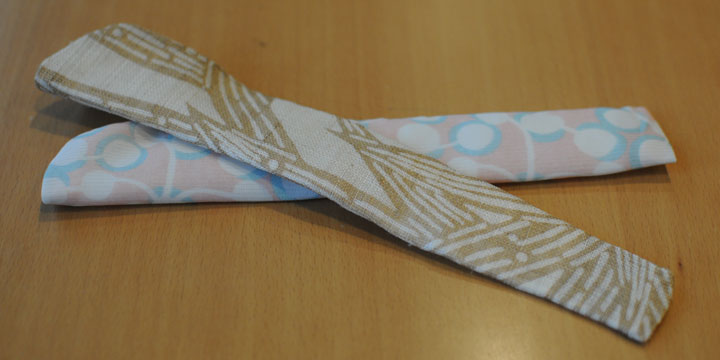 ����q����