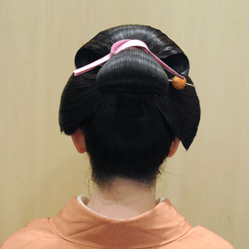 ���{���}�� 100 �Ԃ����c