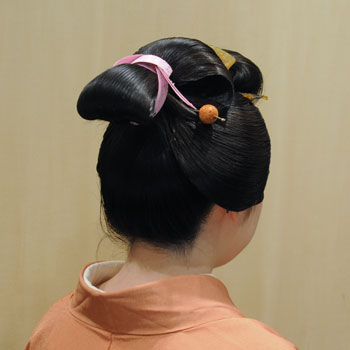 ���{���}�� 100 �Ԃ����c