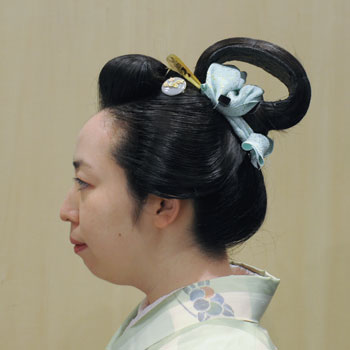 ���{���}�� 102 ���R