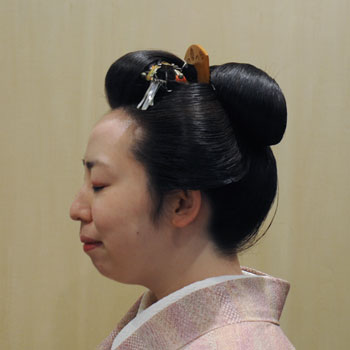 ���{���}�� 103 ��ǕԂ�