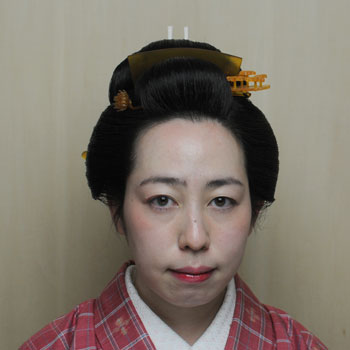 ���{���}�� 104 ���c