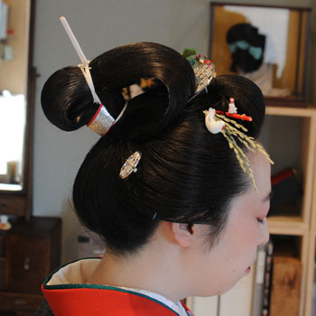 ���{���}�� 104 ���c