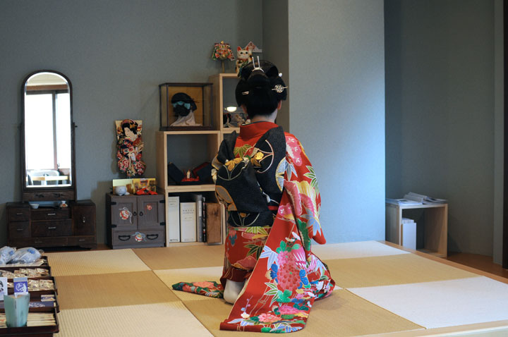 ���{���}�� 104 ���c