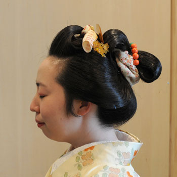 ���{���}�� 111 �z���c