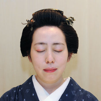 ���{���}�� 125 �Ԃ����c