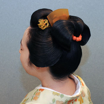 ���{���}�� 142 ��ǕԂ�