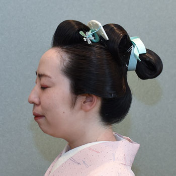 ���{���}�� 176 �Ԃ����c