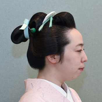 ���{���}�� 176 �Ԃ����c