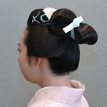 ���{���}�� 176 �Ԃ����c