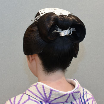 ���{���}�� 103 ��ǕԂ�