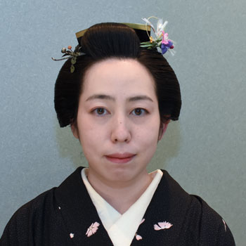 ���{���}�� 185 ����