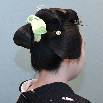 ���{���}�� 185 ����