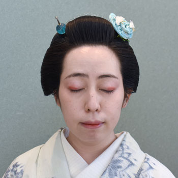 ���{���}�� 222 ��ǕԂ�