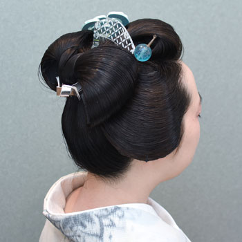 ���{���}�� 222 ��ǕԂ�