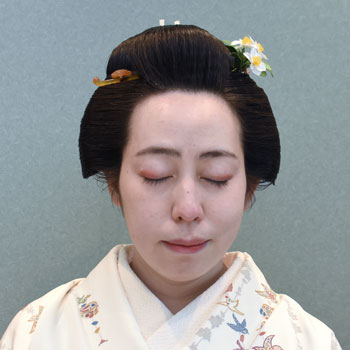 ���{���}�� 232 ���c