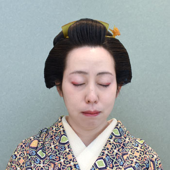 ���{���}�� 235 ����