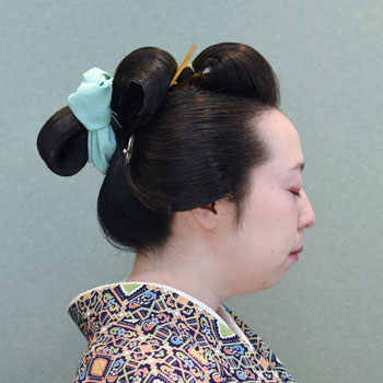 ���{���}�� 235 ����