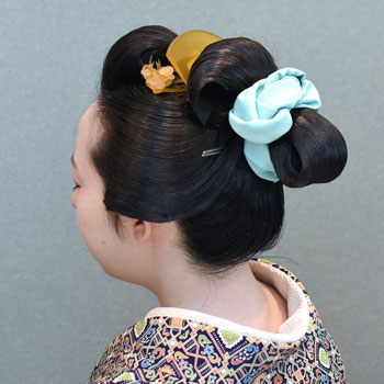 ���{���}�� 235 ����