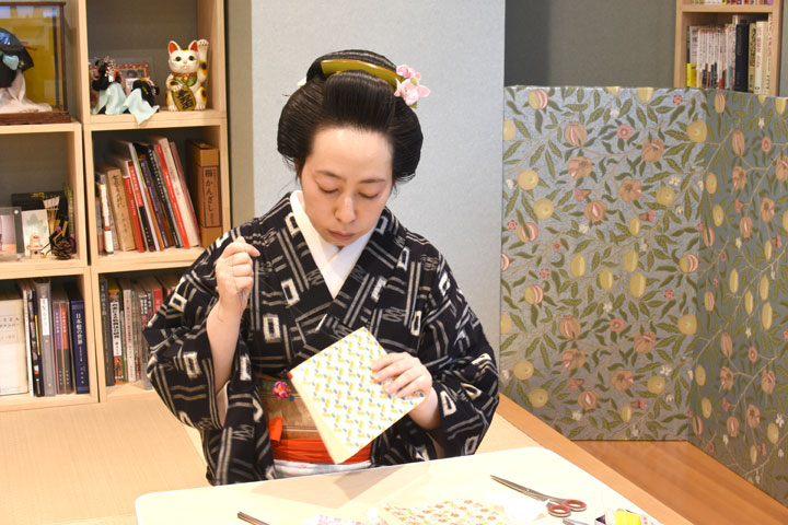 ���{���}�Ӂ@244 ���� 