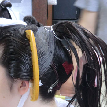 ���{���e���̖��́@���E������